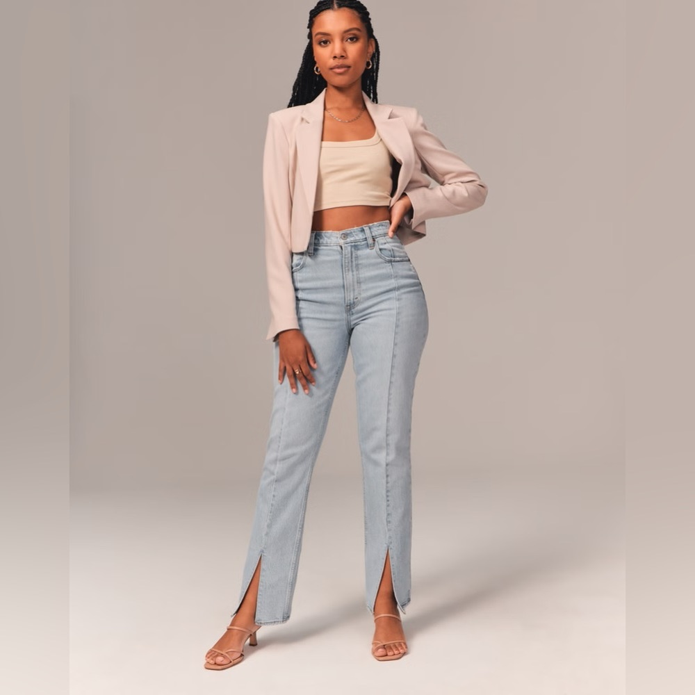 Abercrombie & Fitch Women’s The 90s Straight Ultra High Rise Jean